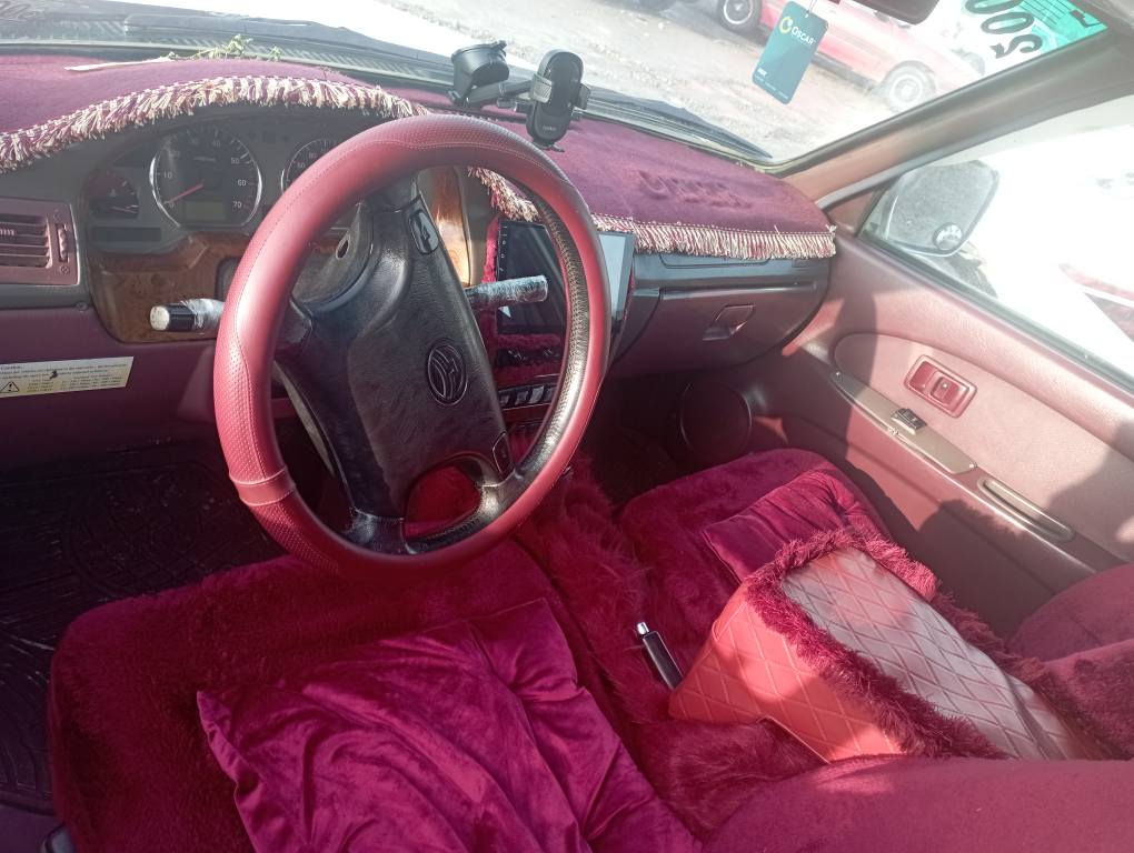 سەرەتا بەناوی خوایگەورە دیر مۆدیل 2007 
مەنەفیست  بئ بۆیاخ و گیڕو مەکینە بەشەرت  کامل جوانکاری ناوەو دەرەوە  شاشە ئایپات چوار جام کارەبای بەرگ و گاعی نوئ  مەکینە بەخ ژ.م خاوەنی *********** لەگەڵ ڕیز بۆ هەمو لایەک أربيل, العراق
