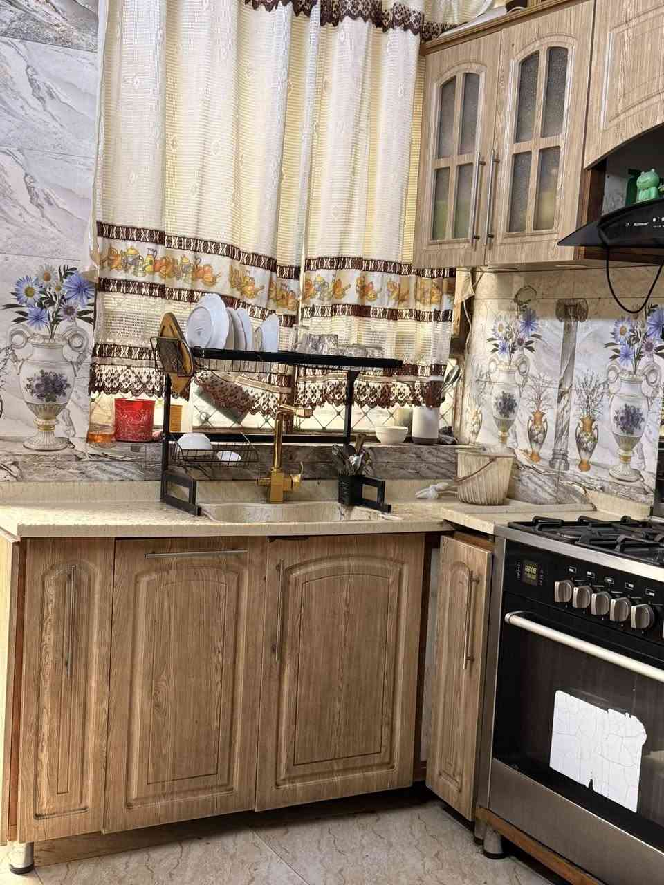 كاونتر للبيع كما موضح بالصوره نضيف وعنوانه ب بغداد الصالحيه وره مستشفى بن البيطار
الكاونتر مع ساحبه والمايكرو سعره مليون وبي مجال بسيط  تفصال الكاونتر مرمر


**إذا كنت صاحب هذا الإعلان وتريد حذفه لأي سبب، رجاءا أرسل رسالة إلى الدعم الفني**