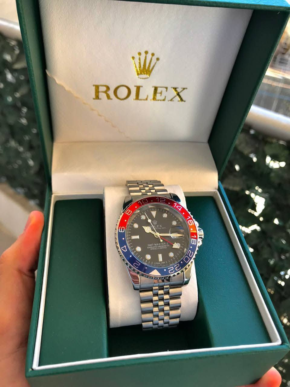 السلام عليكم
______________
رولكس (GMT) ببسي ، (٤) أميال ، وزن ثقيل ، مكينة اوتوماتك (كشف) ، هيكل فولاذ مقاوم للصدأ ، ضد الماء. نظافة (١٠٠٪) و شغلها (١/١) 
قطر (٤٠-٤٢) ملم
مع العلبة الأصلية جلد طبيعي 
متوفر غير ساعات راسلني وتدلل


**إذا كنت صاحب هذا الإعلان وتريد حذفه لأي سبب، رجاءا أرسل رسالة إلى الدعم الفني**