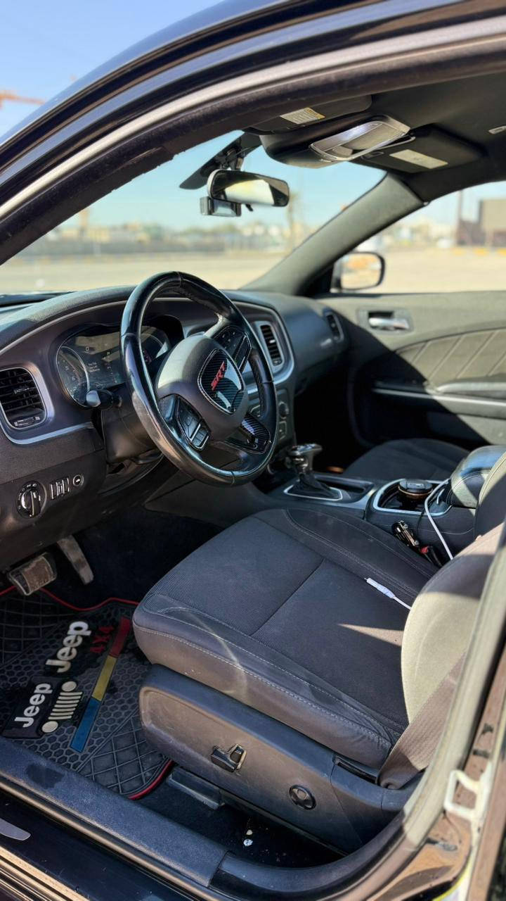 سلام عليكم جارجر sxt
سياره كامله مكمله بيهه رصعات حالوب عدد ٣٠ / ٣٥ تقريبا
السياره محدثه بلكامل بدون حادث 
ماشيه ١٢٠ كم بس 
موديل ١٩ بسمي رقم اربيل
مكاني الديوانيه 
***********
للمراوس ب k8 غاز فقط
