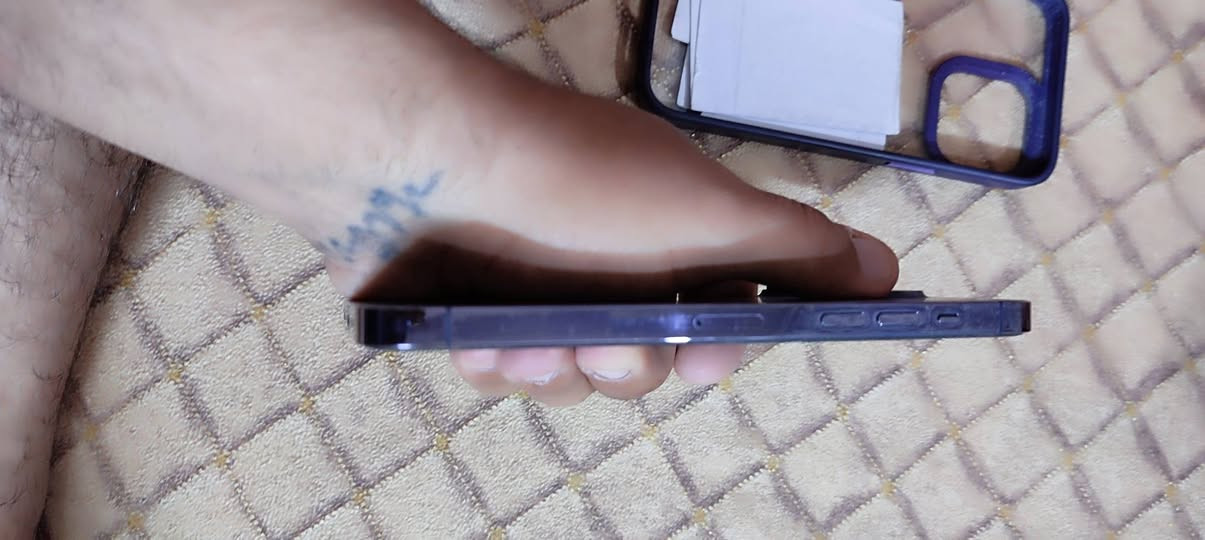 ايفون 14برو ماكس بطاريه83ذاكره256نموذجmنضيف جدا السعر 900شراي يخابر. ***********
