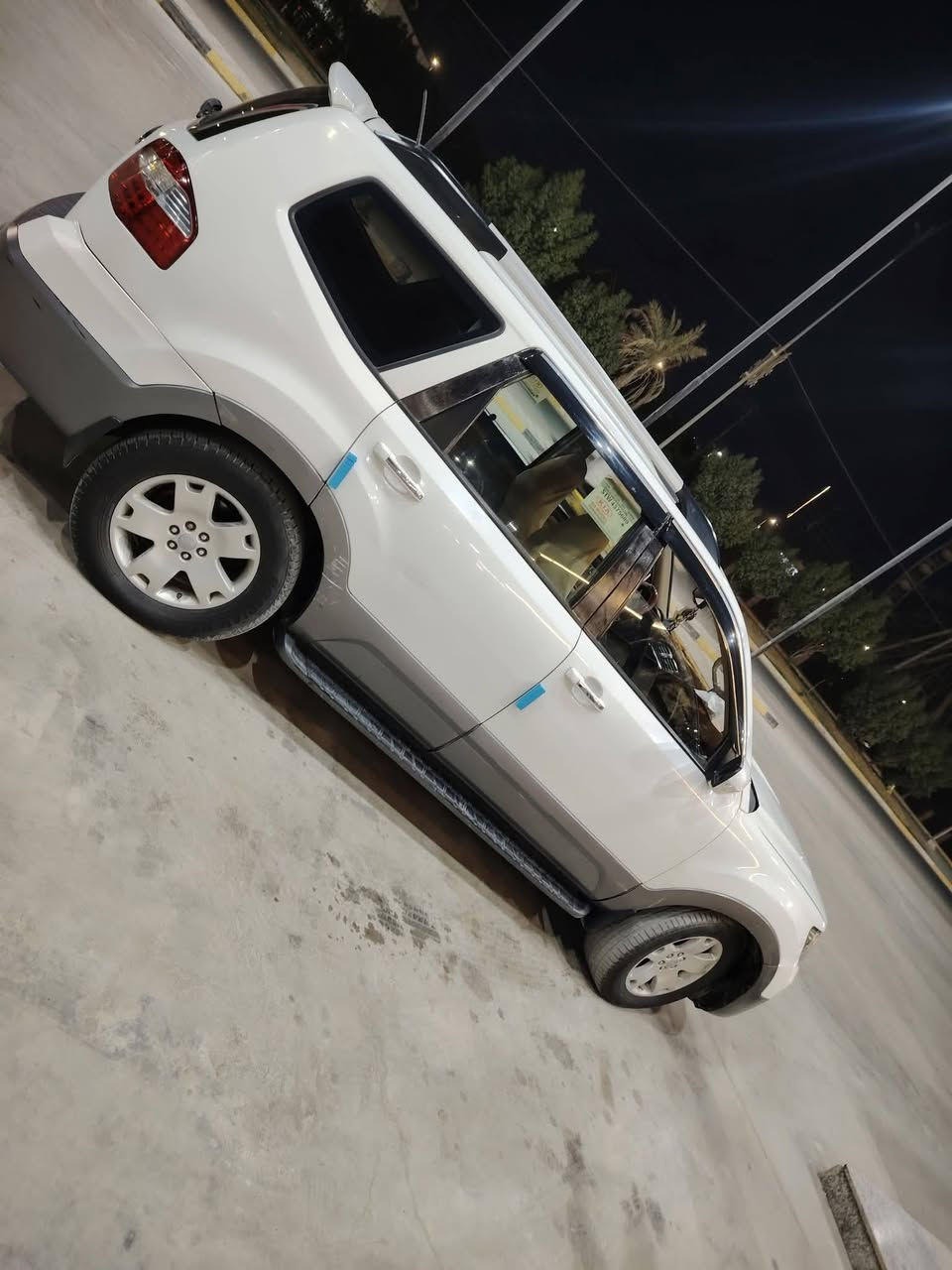 كيا مهافي موديل 13 محدث 17 خليجي ضررها جاملغ بيها قطعتين صبغ ابيع احزام السيارة  باسمي تحويل مباشر رقم بغداد دولي واذا اكومراوس أوبتما اوسوناتا حسب القناعه مكان السيارة كوت مركز المدينه هاتف *********** السعر 130وبيهامجال بسيط
