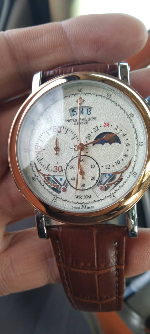 وصلتنا ساعات اوميكا لونين وباتك فلب قمري


**إذا كنت صاحب هذا الإعلان وتريد حذفه لأي سبب، رجاءا أرسل رسالة إلى الدعم الفني**