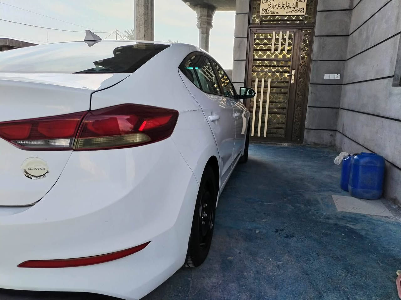 سلام عليكم النتره 18 كير محرك خير من الله بجم كبس حادث قبق الصندوك الجاملغ الخلفي السياره ماشيه 184 كشن تتفه ستير تتفه داخل اسود اشاير بل مري مانع تزلق أمري جانبيه تحكم سترين شاشه عطاله والسياره خير من الله تراي وين ميعجبك تتفه تبريد السعر بي 127وبيهه مجال مكان السياره بغداد اليوسفيه اليريد يتصل *********** /*********** سياره بسامينه
