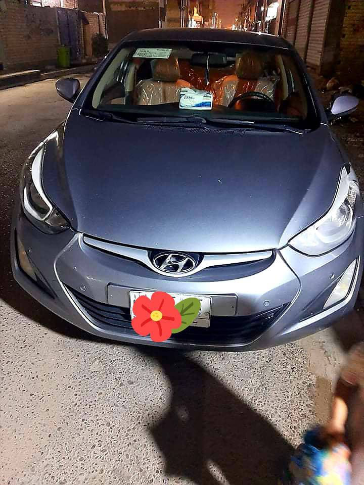 السلام عليكم .. سيارة النترا للبيع
المواصفات خليجي موديل 2015 اللون رصاصي لامع المحرك 1600 دوش 
التبريد ثلج
تدفأة شغال
الكير جيد جدا
المحرك جيد
حساسات من الخلف
تحتاج الى استبدال الدوشمه ودبلات
اي استفسار مكاني بالمشتل والسعر (11000$)شدة وعشرة اوراق وبيها مجال ورجاءا الي مو شراي لا يتواصل 
***********
