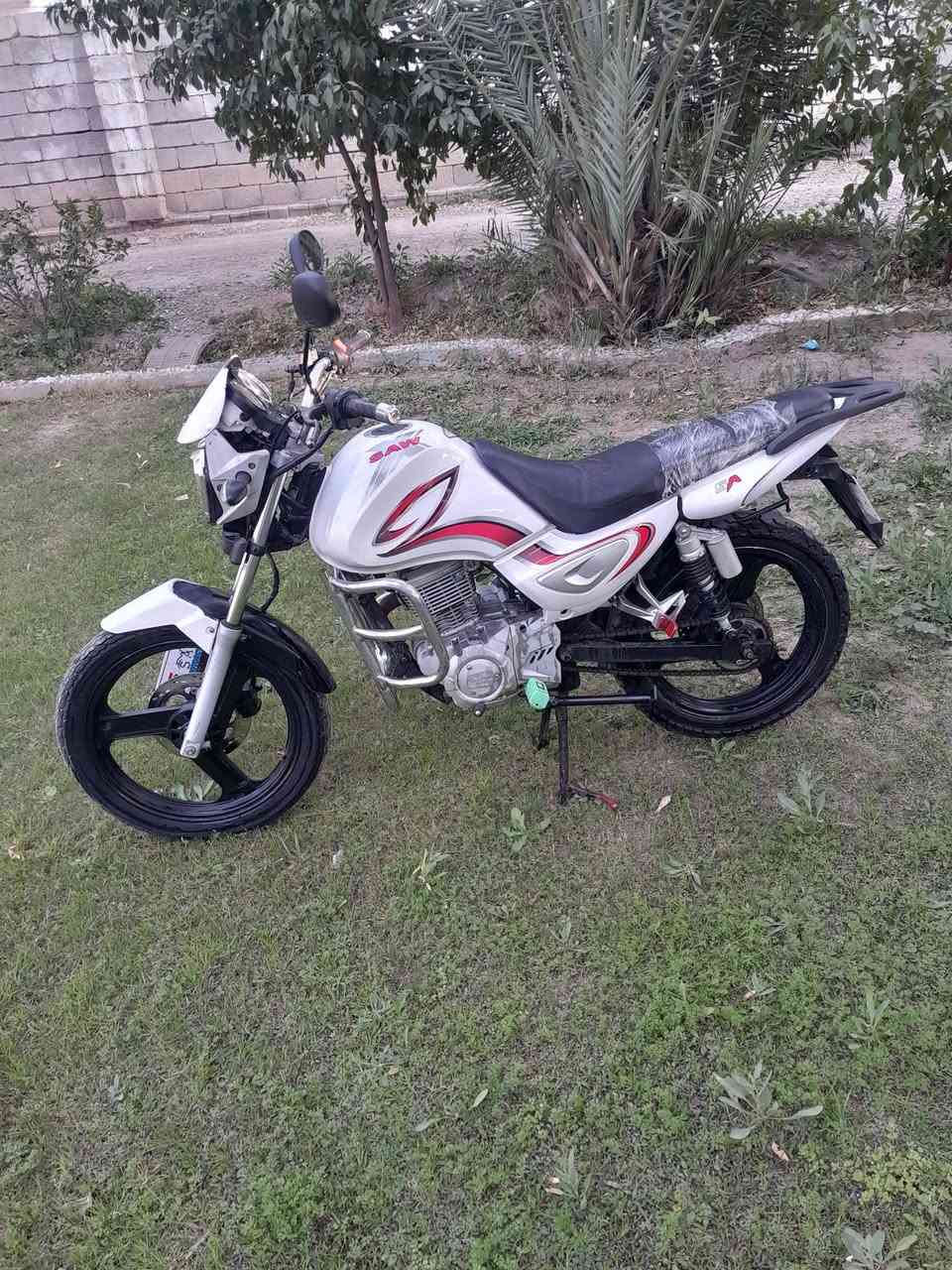 السلام عليكم سنكي دراجه نظيفه كهربائيات شغاله ماكينه لا تنقيص ولا تبخير السعر 550 فيها مجال للطيبين دراجه نظيفه حيل***********
