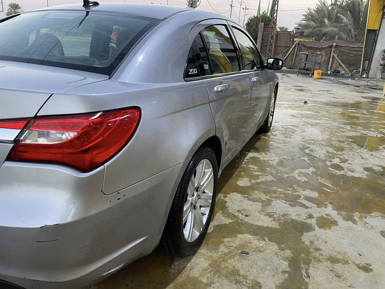 سلام عليكم
‏c200  2013 
 محرك ٢٤٠٠  الگير 6 نمر  تبريد ثلج  
بيهة جراد ربع البنيد 
حادثها بامريكا الجاملغ الامامي الايمن مبدل والجاملغ الخلفي عكس السائق مصبوغ للجماليه صور الضربة مرفقة بالمنشور 
سيارة ليبل واحد 
رقم بابل سنوية لل٢٠٢٦ المكان الحلة  للتواصل *********** بي واتساب 
السعر  87$ وبي مجال
