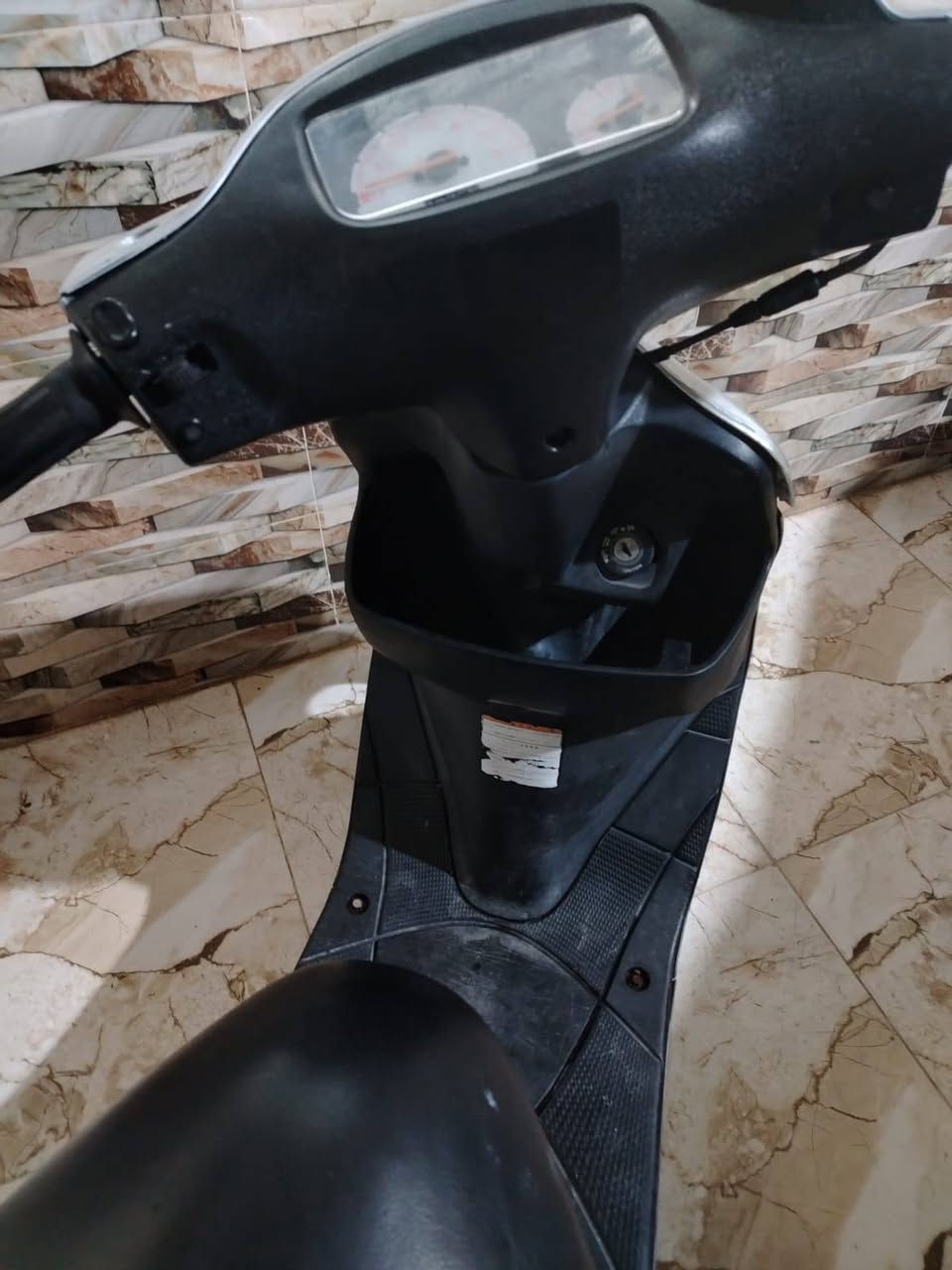 سلام عليكم دراجه جديده شتريته من وكيل ما مستعمله هواي ساسوكي ما مفتوح منه برغي السعر 525 ابيه مجال


**إذا كنت صاحب هذا الإعلان وتريد حذفه لأي سبب، رجاءا أرسل رسالة إلى الدعم الفني**