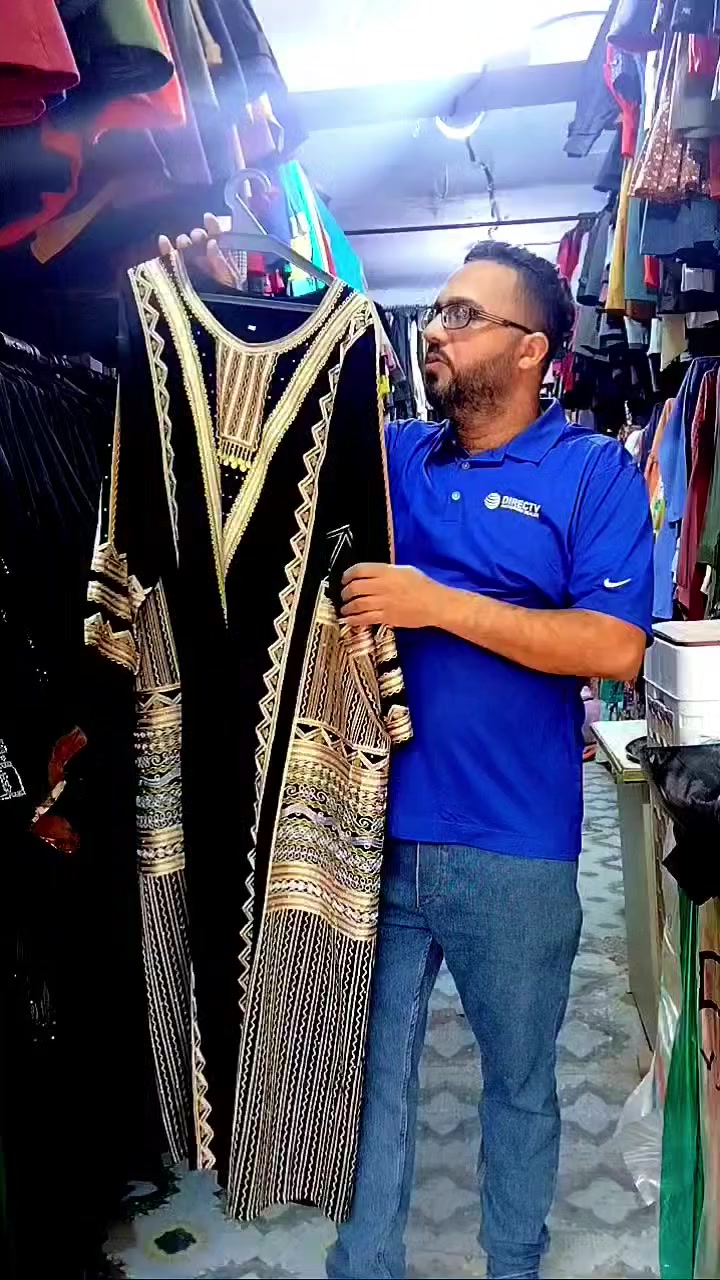 جبه وعبايات خليجي اماراتي درجه اولى
سوق المشخاب وكفه الدجاج يم مجمع الحداد ***********
