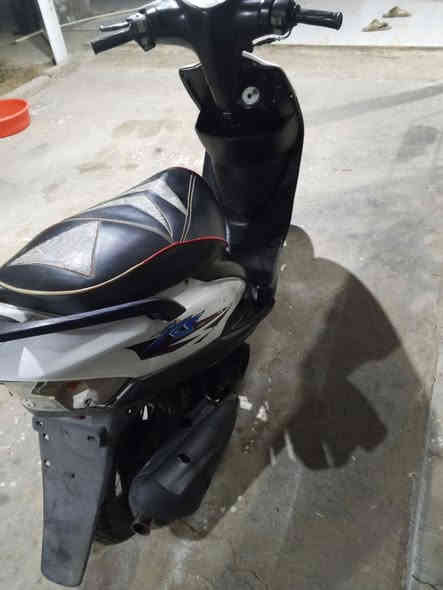 السلام عليكم 
ماكس عدله 
بوش 49بلادي 
شغاله نكره سلف 
سعر 450
مكان كوت دجيلي قرب المعارض 
الإستفسار اتصل ع رقم ***********
