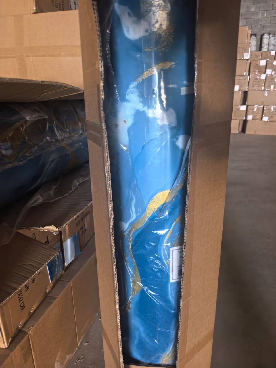 السلام عليكم يوجد رخام لاسق ذاتي السعر 8الاف فقط لجمله يوجد توصيل لجميع المحافظات ***********
