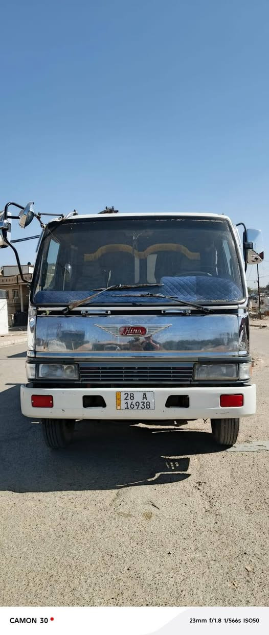 هينو طيره للبيع في بغداد موديل ١٩٩١ رقم نجف تحويل ثاني يوم بسمي مكينه ٧٠ سياره سوبر مكفوله هزه جديده ورقم جديد مكاني بغداد الحريه رقم الهاتف ***********
