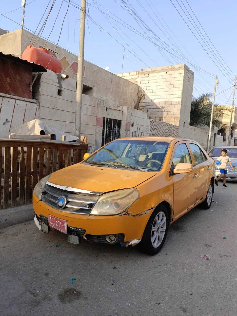 جيلي ام كي 2012  سياره حلوه محرك كورله  وكير عادي سنويه حمره راعيه موجود سياره وين ميعجبك اطلع بيه 
سعر 11ورقه بيها مجال بصيط مكاني بصره 
لاستفسار   ***********
