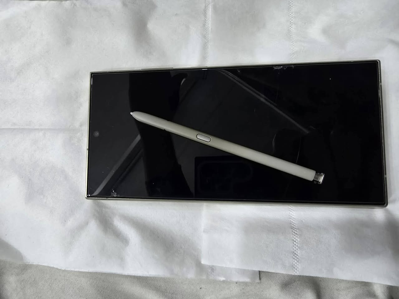 S24الترا
الذاكرة 256
كارت ضمان للشاشة
***********
