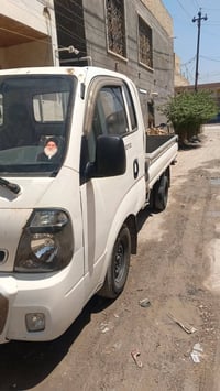 كيا حمل للبيع  موديل 2017 بسمنه شرط المداور الي ابيعه عقد مروري يسقط ا...