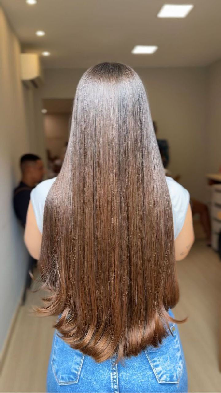 ✨ بكج جوز الهند للعناية الشاملة بالشعر متكون من
شامبو 
بلسم 
زيت
المجموعة المثالية لكل من تبحث عن شعر ناعم، مرتب، وصحي.
الشامبو ينظّف فروة الرأس بلطف ويترك الشعر نظيف بدون جفاف،
والبلسم يرطّب بعمق ويفك التشابك ويتركه طري وسهل التسريح،
أما الزيت فيغذي الجذور، يقوّي الأطراف، ويضيف لمعان طبيعي يخلي شعرك يبين صحّي أكثر.

💛 مناسب لجميع أنواع الشعر، يعطي ترطيب مكثّف ونتيجة تلاحظينها من أول استخدام.
بكج كامل يحل مشكلة الجفاف ويعيد لشعرك حيويته.

 
#توصيل_كافة_المحافظات


**إذا كنت صاحب هذا الإعلان وتريد حذفه لأي سبب، رجاءا أرسل رسالة إلى الدعم الفني**