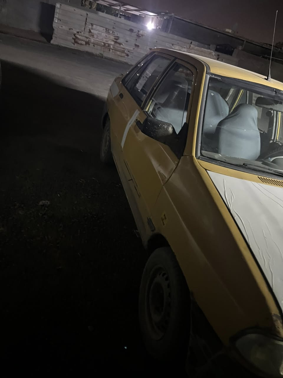 السلام وعليكم شباب سايبه موديل 2012كير مكينه مكفولات سياره حلوه مصفرا من كلشي رقم نكليزي تحويل ثاني بسمي سعر١٦قفل لا تعاملني ابد قفل١٦ مكاني بغداد مرور التاجي***********
