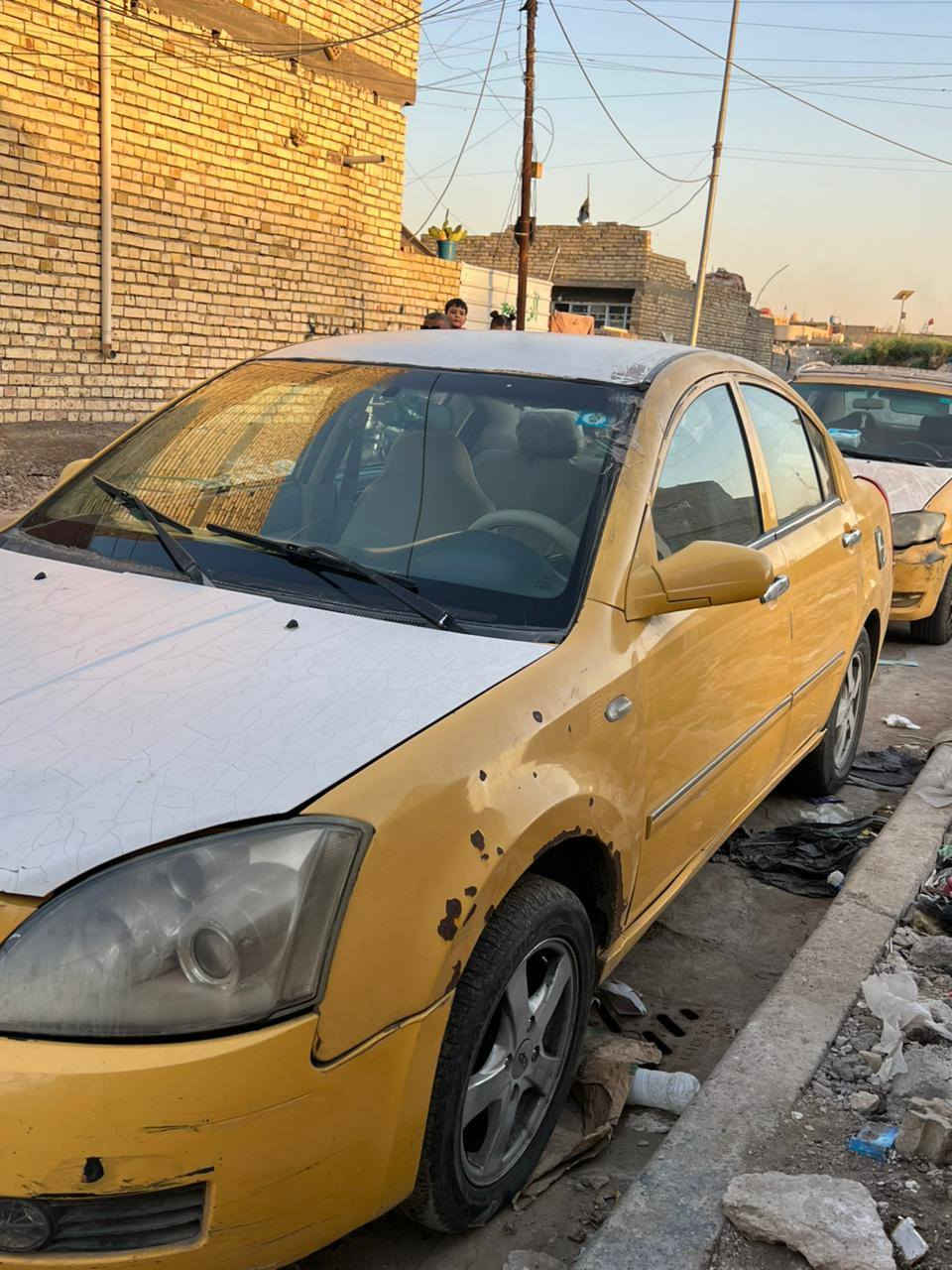 السلام عليكم شيري اي فايف موديل 11بلاديه مابيه صبغ عده طخه جوه قبق الصندوك وبيها بارد بسيط الجاملغ الايسر داخل جديد شاشه مكينه وكيرومكينه كورلا بيكاتشو 800 1 خير من الله تبريد ثلج صدر جديد وتخم تاير جديد باتري جديد رقم بغداد الدولي بأسمنه سنويه لل٢٩ ومصفره هيئه وغرامات مكان السياره بغداد الشعب قرب السيطره القديمه هاذا رقمي *********** ابو مصطفى واني بالخدمه
