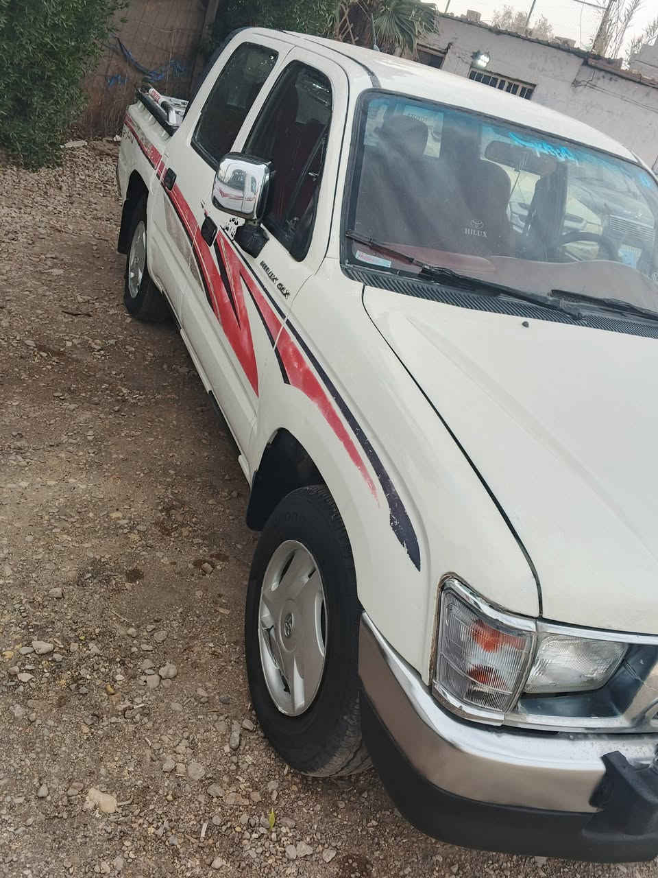 لسلام عليكم سياره للبيع 2001 كقفوله كفاله عامه بيه شويه صبغات بدي لباقي وضع شركة 
مكينه وكير وكسن كفاله عامه تخم تاير حداديه 
تحويل ثاني يوم سياره خير من الله مال جناي 
مكان ناصريه رفاعي 
السعر   ٩٢ وبيه مجال لشراي 
***********
