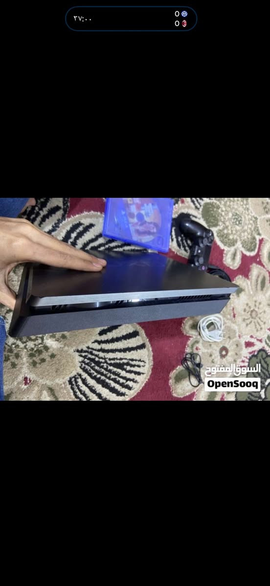 بلي ٤ سلم للبيع
مرحبا اخوان بلي ٤ سلم نظافه ٨٠٪؜ يحتوي على يده اصليه +كيبل شحن + كيبل HD 
السعر ١٨٠ تدللون مكاني بصره  ***********
