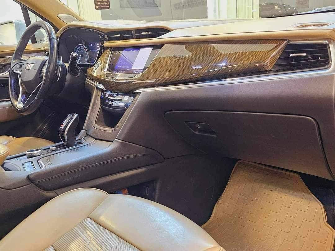 كديلاك XT6  موديل 2020 وراد امريكي السياره فول مواصفات صور الحادث موجودة
الضربة بالجنطة فقط
مع صبغ بنيد بالعراق
  مواصفات السيارة
سبعه راكب 
بانوراما فتحتين 
ثلاث قطع تبريد 
بصمه تشغيل وتشغيل عن بعد
بصمه ابواب 4+جنطة
جنطةكهرباء مع خاصية الفتح عن طريق القدم
كشنات فول كهرباء+ارتجاج تنبيه
كشنات تدفئه تبريد
كشنات الخلفية تدفئة
مكينه 6سلندر 3.6 
الكير ٩ نمر
 انظمة قيادة متعددة
مودات خزن ستيرن وكشن مع ذاكرة تخزين
شفتات سرعة
شحن واير ليس
ويل٢١
رادارات امامي خلفي 
توقف ذاتي +قياده ذاتية
ركن بالكراج تلقائي
دبل جام
نظام سماعات Bose رهيب
داتا شو ع زجاج الامامي
حساس حركة داخل السيارة
منبه في حال وجود اغراض بالمقعد الخلفي 
حساس رطوبة على الزجاج الخلفي
شواحن type c
ومواصفات اخرى كثيرة
السياره ماشيه ١١٢ الف
السعر 30000$


**إذا كنت صاحب هذا الإعلان وتريد حذفه لأي سبب، رجاءا أرسل رسالة إلى الدعم الفني**
