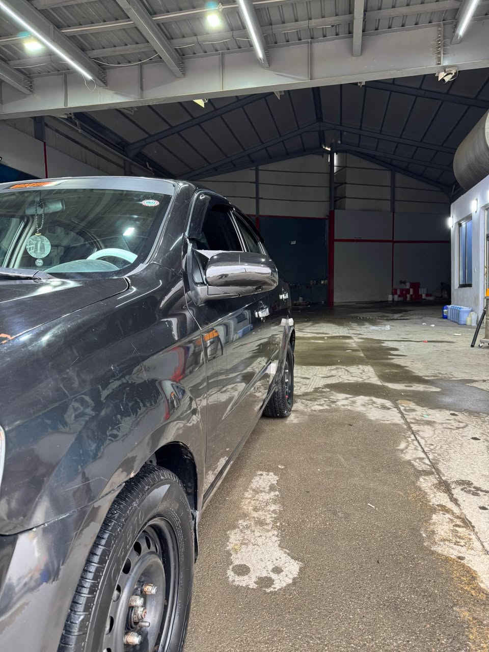 شوفرلیت افیو خلیجی 2008
سنویە بسمی جدید 2029
 تبرید ثلج 
دفتر بنزين موجود
كير محرك ابشرط 
عينة و كلاج و قوايش و واتربمب اسبوع مبدلة 
اربع تاير جديد  صدر امامي و خلفي جديد 
مصرف ربع دينار مابيها ان شاءالله 
صورة سونار موجود لا تخابر و تكول شبي مابي 
سعر 56 
***********
*********** كركوك, العراق
