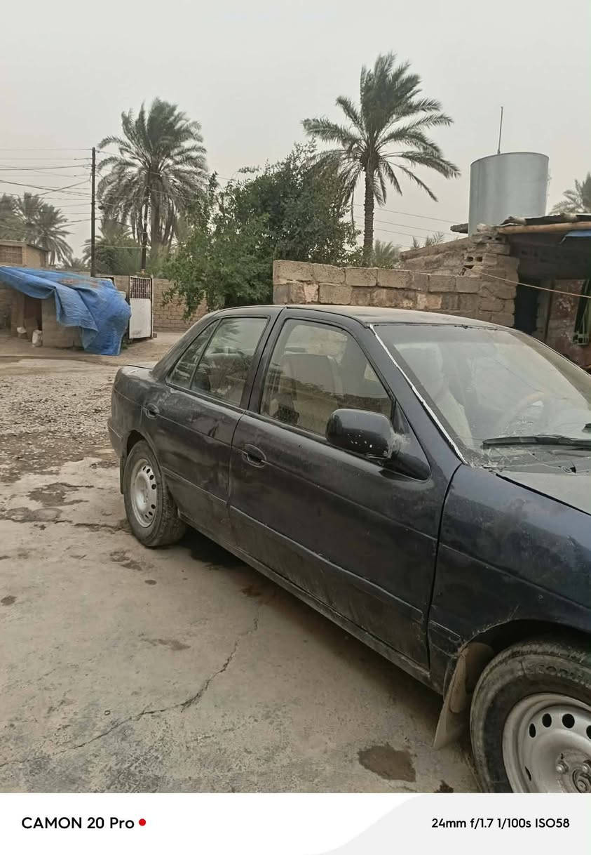 السلام عليكم سيارة للبيع صبغ عام جمالية موديل 1992 سنوية ورقية شرط الوكالة والتحويل رقم  فحص نينوى اخضر كير محرك بالشرط سيارة جاهزة من كل النواحي مابيهة نقص يرهم مراوس حسب القناعة السعر 23وبيهة مجال للطيبين للاستفسار على الرقم ***********🫶🤍
