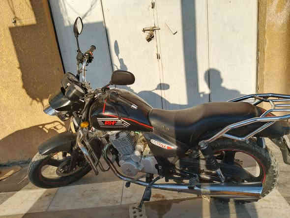 سلام عليكم موطور AHللبيع موديل 20 مكفول كفاله عامه محرك 223 المكان دجيل سعر1350وبي مجال المو شراي لايتصل الاستفسار عل رقم ***********
