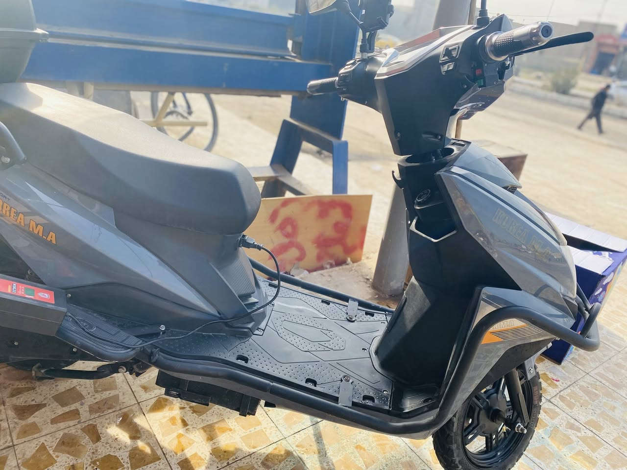 موطور شحن اللبيع سكنس 318/أربع نمرات 6/بطاريات سرعه فول مواصفات معروف بي بك للخلف شرط كلو شغل شرط كلو على فحص شرط جديد يعني جديد السعر 900بيها مجال الملف 2000/رقم موبايل 
***********
