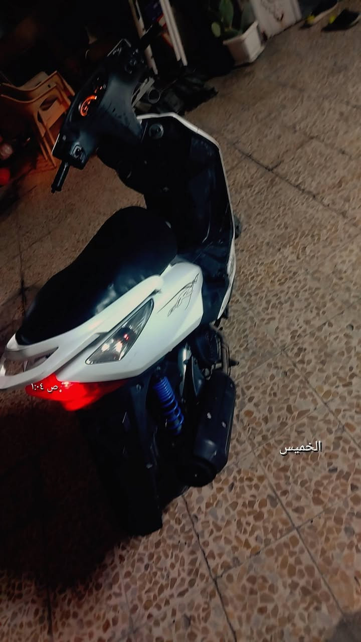 سلام عليكم دراجه البيع ثعلب مكينه جديده مجفته تاير جديد مكان الدراجه بغداد شعله السعر ٦٠٠ وبيهه مجال ***********
