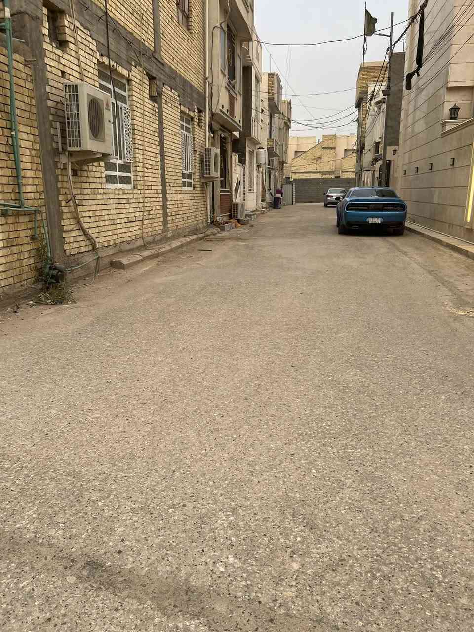 يعلن مكتب الاعرجي عن وجود بيت اجار50متر طابقين غرفتين نوم البيت كلش نضيف يبعد عن الشارع العام 20متر العنوان قرب كنطره السلام مقابيل عامود 43للستفسار***********
