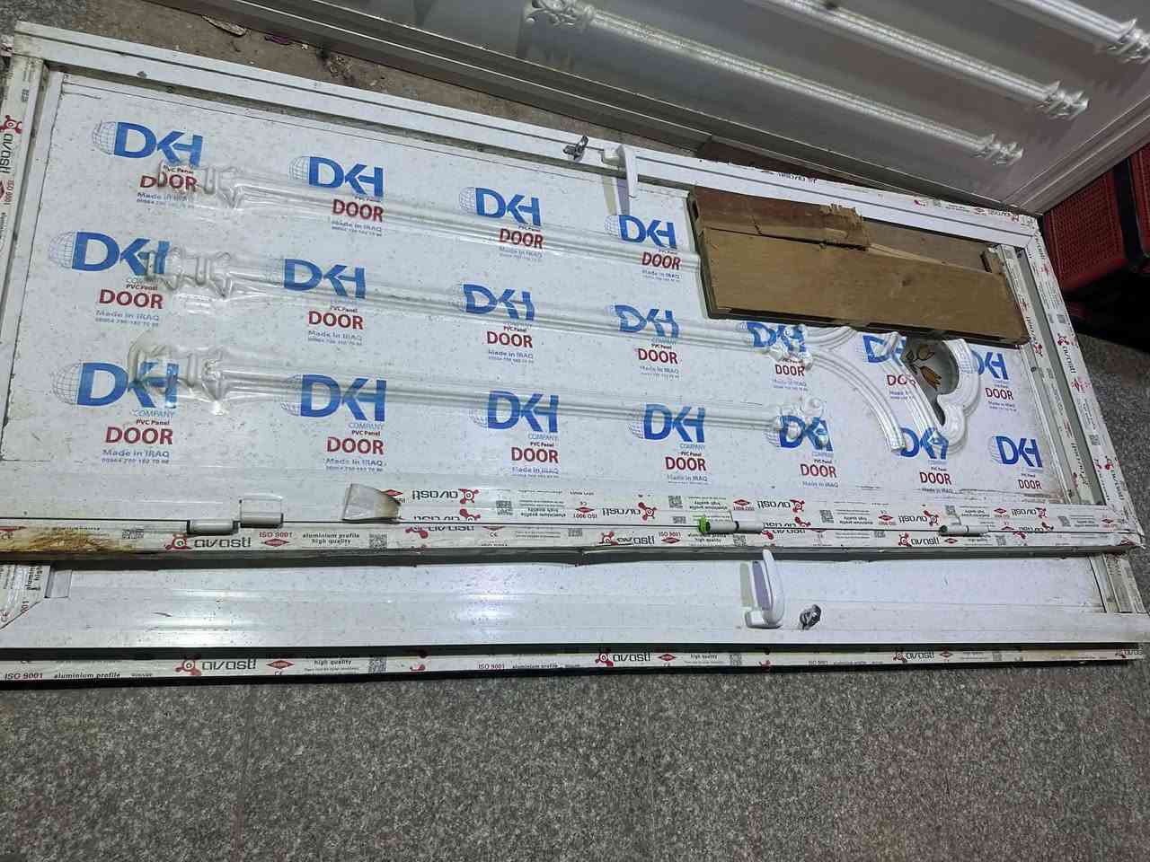 بيبان للبيع العدد 3 الطول 210والعرض 85 المكان ناصريه مركز هذا رقم صاحب البيبان
***********
