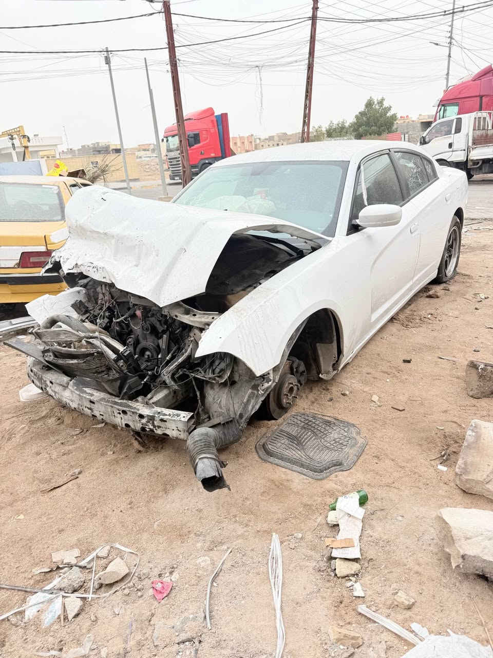 السلام عليكم جارجر وارد كندي موديل 2012 رقم اربيل دولي تحويل وكالة مضمونة مكينة 3600 ابيع على حادثها مكان السيارة بالبصرة السعر مناسب شراي يتصل ويدلل 
‭0775 557 7656‬ البصرة, العراق
