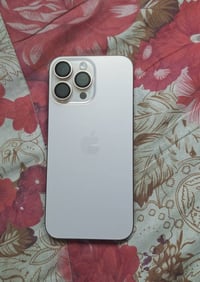 * ايفون 📲 16 برو ماكس  * لون دزيرت  مميز  * بطاريه 🔋 92 * ذاكره / 256 ...