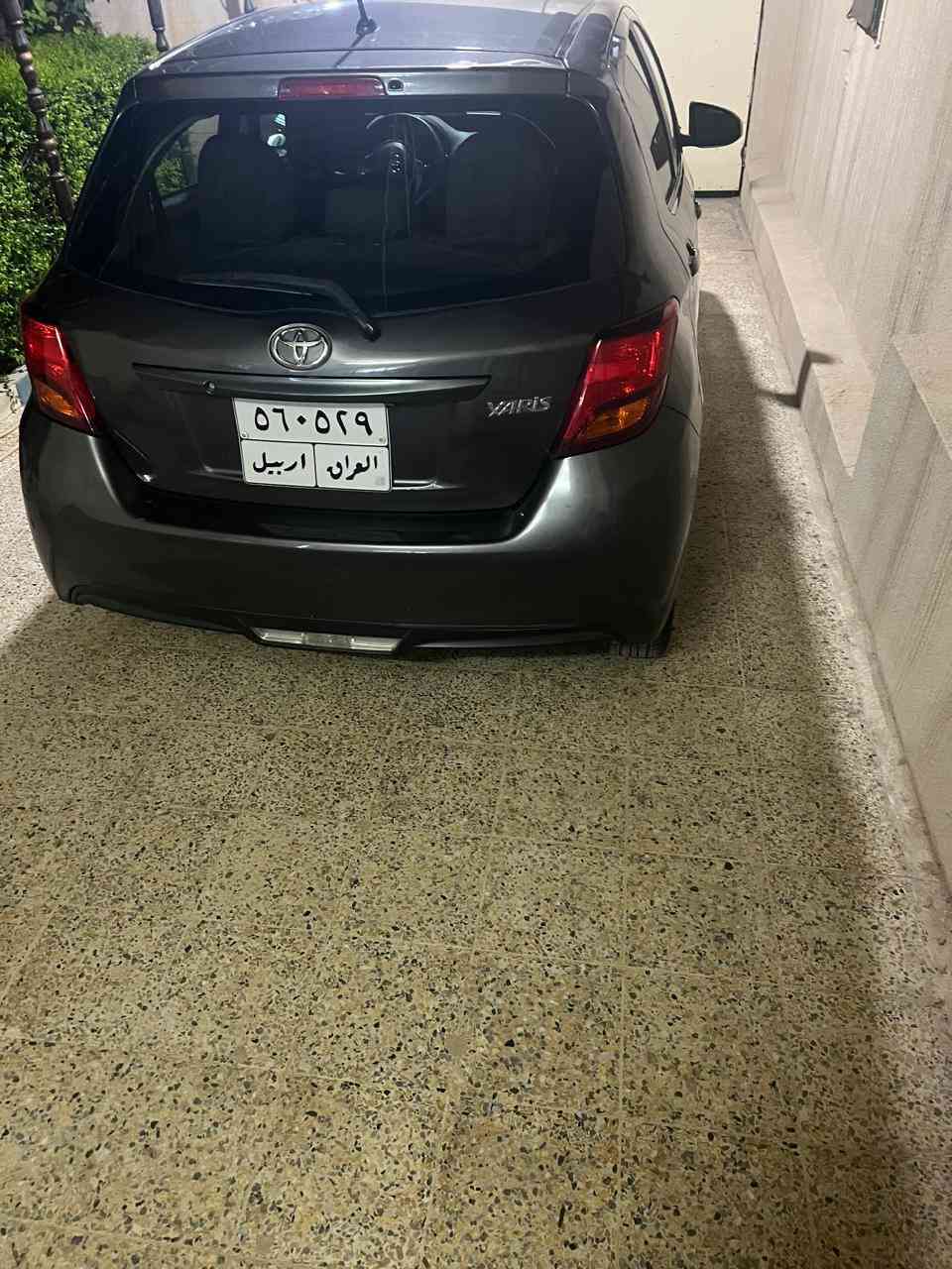 السلام عليكم يارس 2017 امريكي
سياره نظيفه لا جوليح ولا بداية جوليح وسوالف المعارض تحكم ستيرن قفل مركزي محرك وكير لوك شرط بانزين عادي تبريد فول السيارة ماشية 64 قابل لزيادة سياره مال بيت  بيها بارد قليل ونص جاملغ امامي صبغ فقط على ايدنا
 السعر 118 وبي مجال بسيط
مكاني الموصل الاتصال ***********
