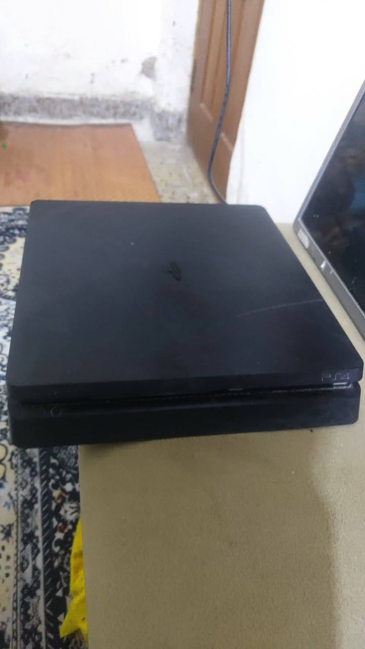 سلام عليكم بلي فور سلم سعر قفل 165 قفل مفتوح للتنظيف الله شاهد ومشكله بي من ادخل القرص يكلي تالف أو غير معروف ويطلع لو ادخله القرص ويطلع فجاه ماعرف صراحه جربت بس قرصين مكاني بغداد حي العامل *********** مع 3 جوستكات تجاري ثثنين ميشتغلن وحده تشتغل طبيعي مع كامل ملحقات فقط يتهكر 13.2
