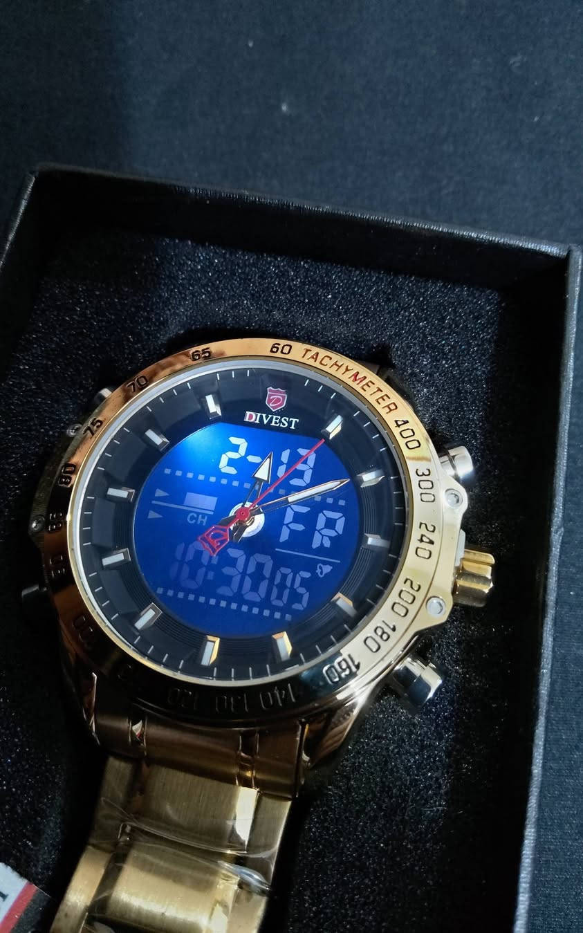 ساعه من DIVEST الكترونيه وميل الساعه رهيبه ولا غلطه سعرها 45 الف


**إذا كنت صاحب هذا الإعلان وتريد حذفه لأي سبب، رجاءا أرسل رسالة إلى الدعم الفني**