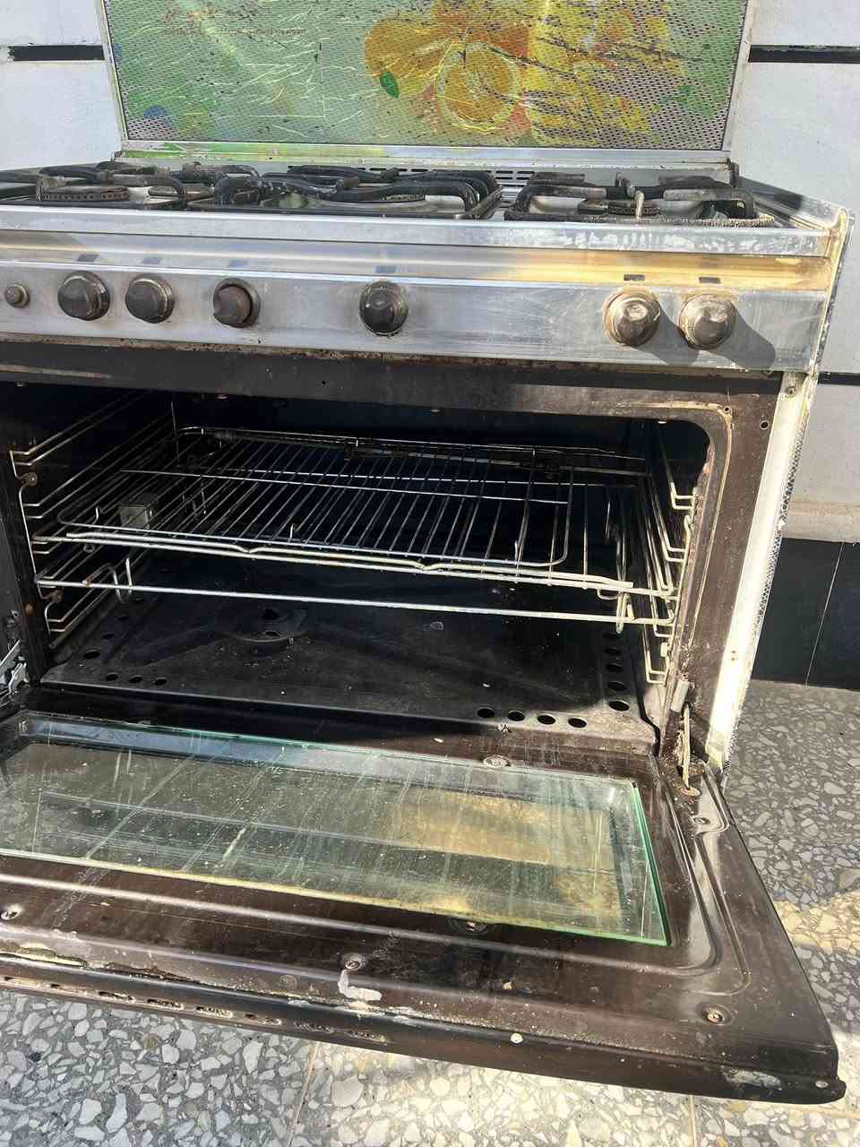 طباخ كريازي اصلي نضيف ٢٠٠وبي مجال بسيط للشراي مكان بغداد حي البتول***********
