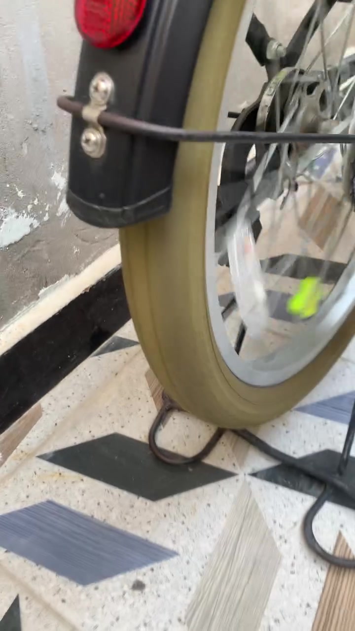 السلام عليكم باسكل تكسي صارله اسبوع من نازل من الرمبه مختم السعر 130والتواصل علئ هذا الرقم ***********وبي مجال للشراي
