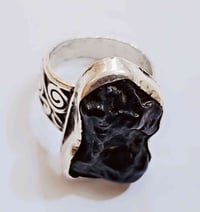 خاتم متوج بحجر الهبهاب الافريقي خاتم خص نص الخاتم مصور يحتوي ع اكثر من...