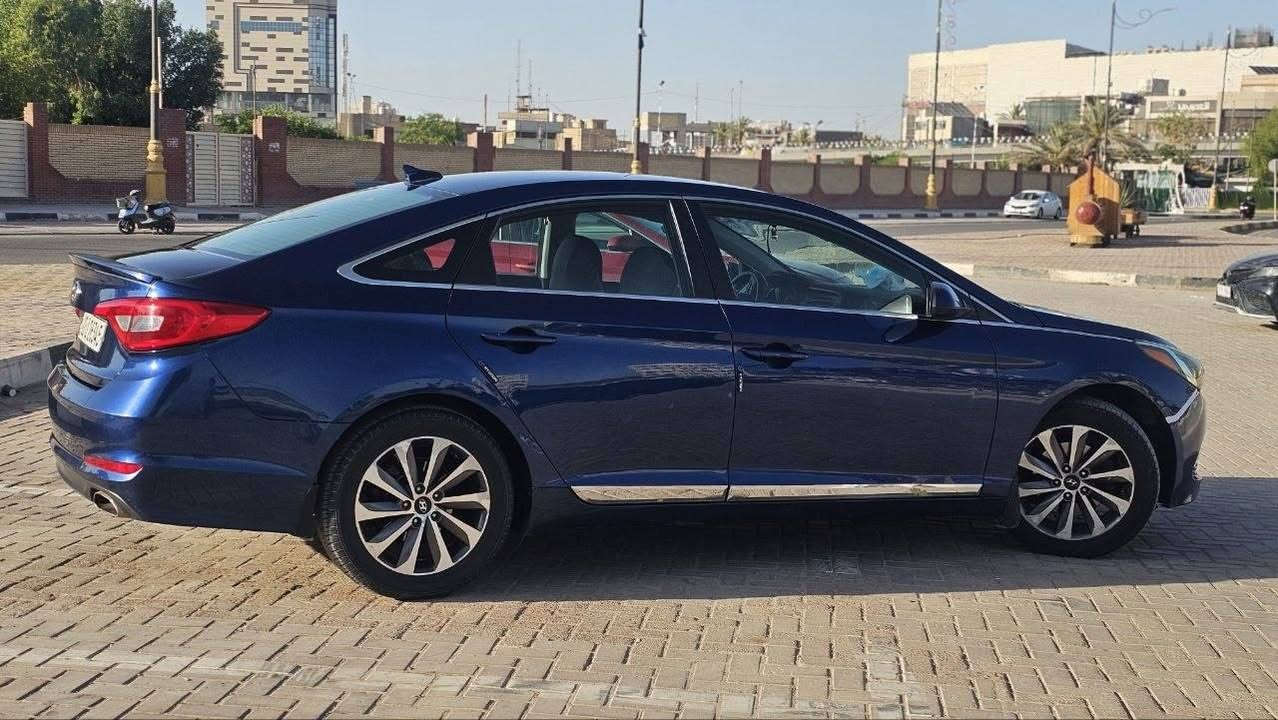 السلام عليكم 

سوناتا ٢٠١٧ امريكي 
رقم اربيل الدولي الجديد سنوية لل٢٩ 
مواصفات se نص فول 
محرك ٢٤٠٠ جي دي اي 
٣ قطع صبغ 
السعر  ( ١٢٢ ) مع مجال بسيط حك الجية 
مكاني كربلاء 
للاتصال / ***********
