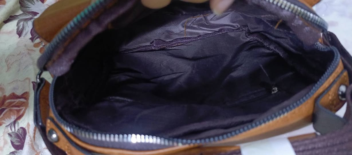 جنطة جلد بهذا الشكل انطوني سعر وبالعافية


**إذا كنت صاحب هذا الإعلان وتريد حذفه لأي سبب، رجاءا أرسل رسالة إلى الدعم الفني**