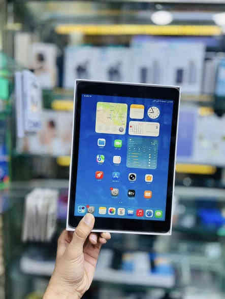 آيباد 9 ذاكرة 64 
نسبة البطارية 100‎%‎
مشحون 5 مرات فقط .
كامل ملحقات 
السعر 285,000 الف دينار 
كربلاء - طويريج / مدخل سوق المسقف 
للتواصل *********** - ***********
توصيل 🚚 جميع محافظات العراق 🇮🇶
