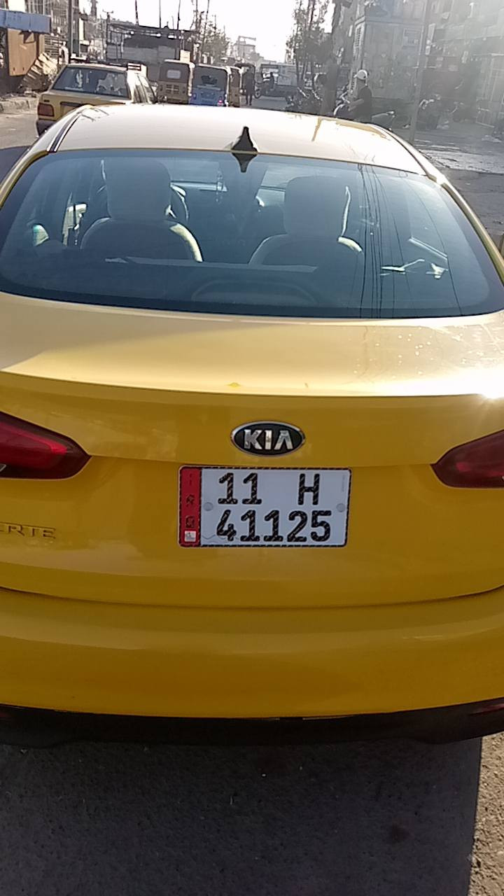 السلام عليكم 
كيا فورتي 17 مكينه 2000دوش  بيها رنكات تنقص دهن  
كير بلادي  وصدر وتبريد وتايرات كله جديد مكاني بغداد مدينه الصدر 
سعر 110 بيها مجال ***********
