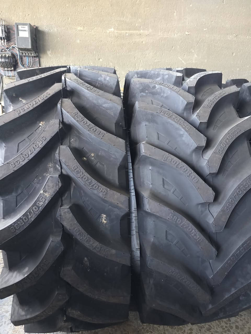 سلام عليكم
اطارات جديد تركي باطلس 

ملاحضه / يوجد كل الاحجام 

مكان / حله كفل شارع عام معرض سيد عايد 

للاستفسار / 
***********
***********
