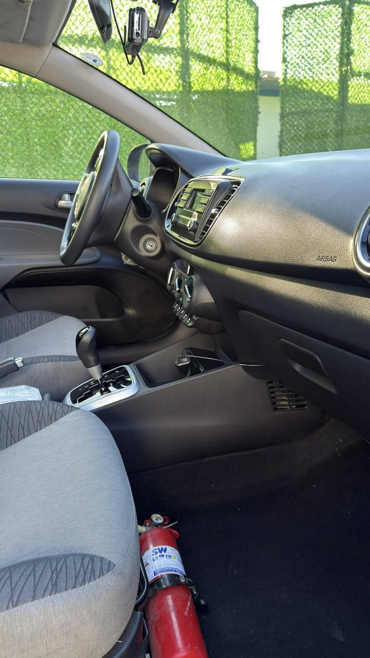 كيا بيكاس 2021  وارد خليجي
السيارة باسمي شرط التحويل سنوية جديدة 
مواصفات تحكم جهتين تثبيت سرعة حساس ضغط اطارات مانع انزلاق تحكم مري 
كير AT المرغوب 
سيارة بدون صبغ بدون بارد كلين 
ماشية 58 ماناقصها برغي 
***********
