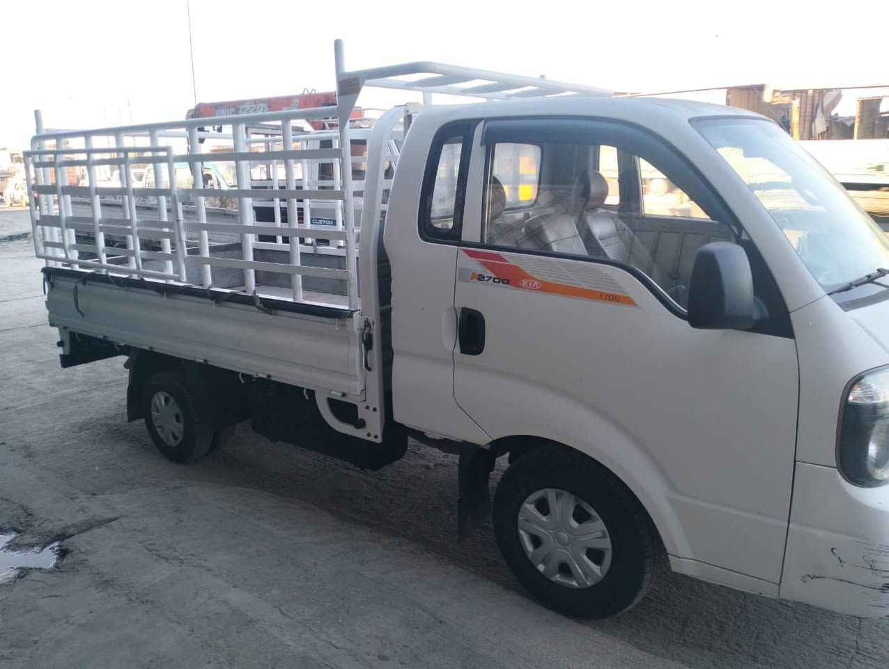 السلام عليكم كيا حمل موديل 2018سيارة مكفولة من الصبغ بدون محجر غير متواجد على الفيس ‭0770 017 5038‬
