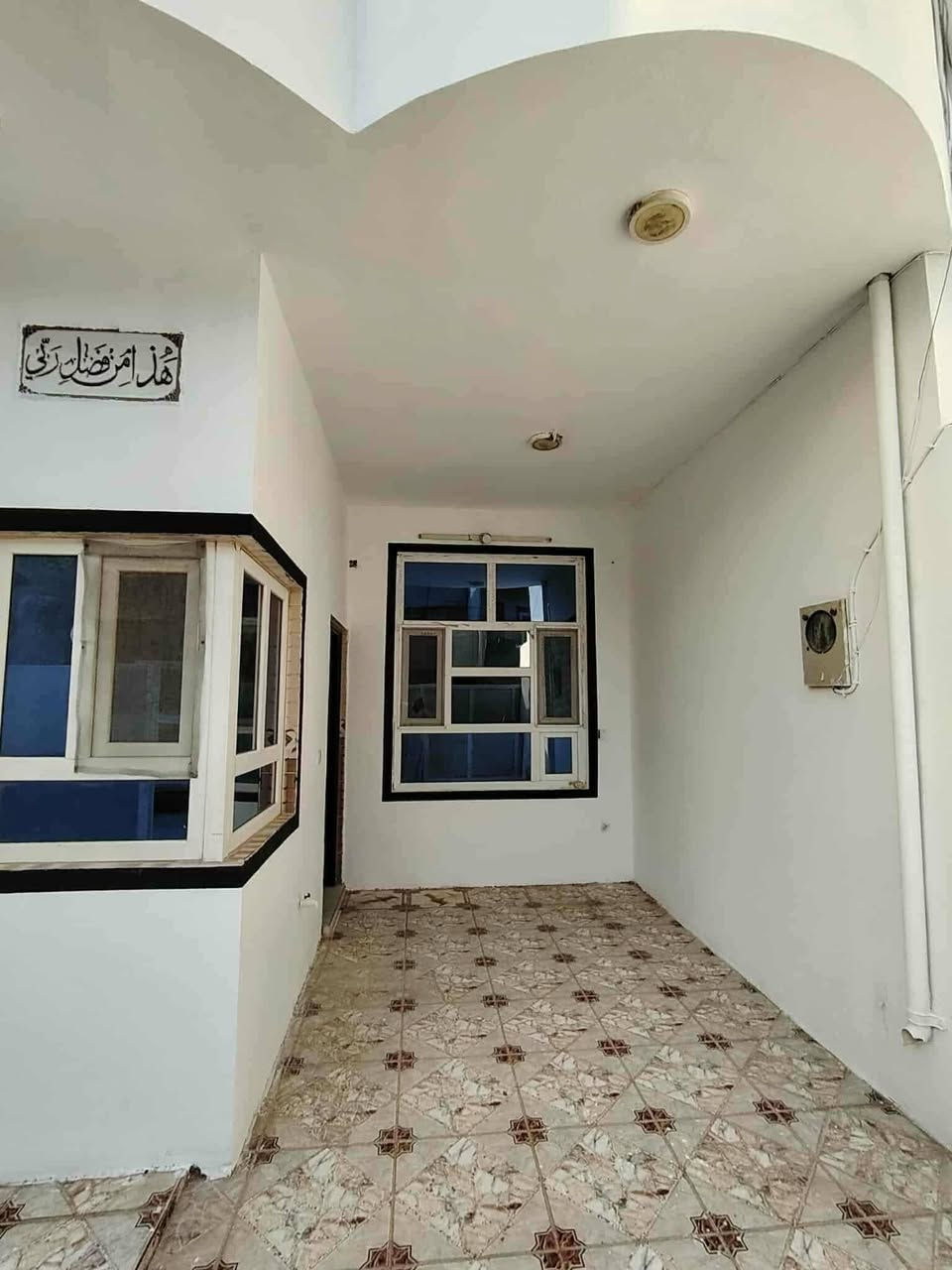 اعلان 2
#دار_للبيع مساحه ١٠٠متر #مربع بصف الركن ع حديقه منطقة الثمانيات #حي_العسكري طابق واحد بناء ٢٠٢٠درك داخلي بيتونه
#سعر_مناسب_جدا
للاستفسار الاتصال على الرقم ***********
#عقارات_طابو_كركوك
