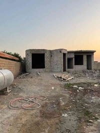 بالعلم عرب دبي • ٥٠٠م • بيت٢٠٠م