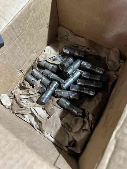 كت كام شفت ls3-ls2
كام شفت تكساس ستيج 4  
دبل سبرنك 700 لفت شركة باك
لفترات ls7 
اويل بم ميلنك 
ثلاجة هاي رام efi

لأغراض مستخدمات ونظيفات للبيع 
***********
